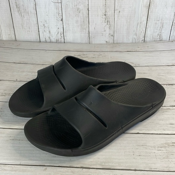 Oofos OOahh Slide Sandals - Picture 2 of 11